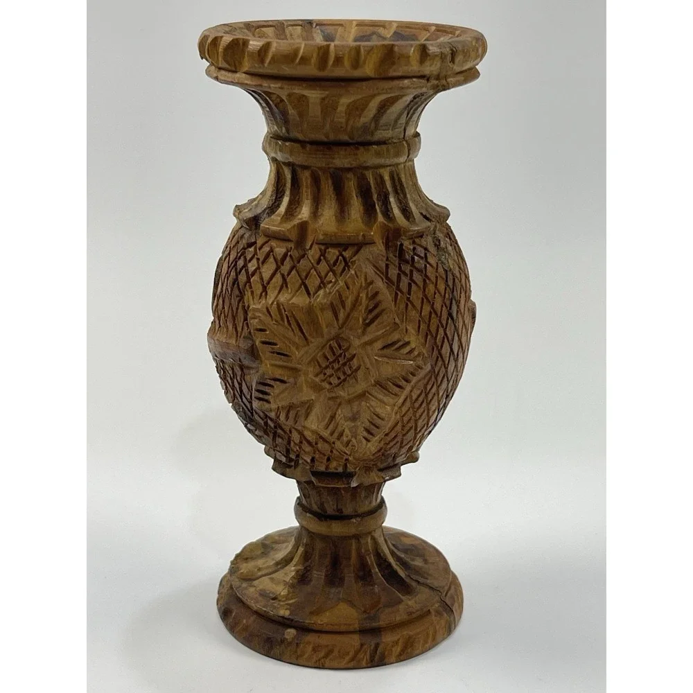 Hand-Carved Olive wood Vase Likely  from Bethlehem 5.5